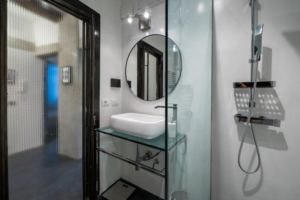 Ferienwohnung Diamante Nel Porto Genua Exterior foto